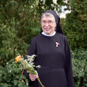 sr_franziska_buttinger-@Naghshi (749)web sr_franziska_buttinger-@Naghshi (749)web